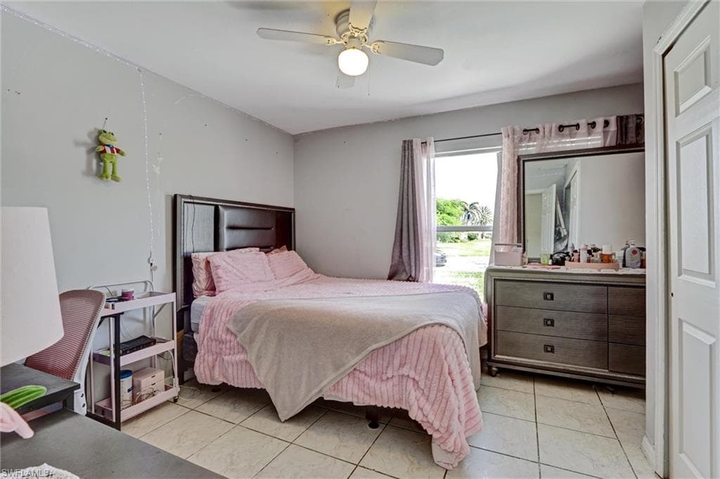 18330 Beauty Berry CT-11