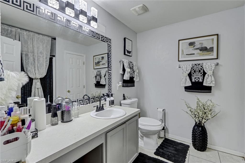 18330 Beauty Berry CT-23