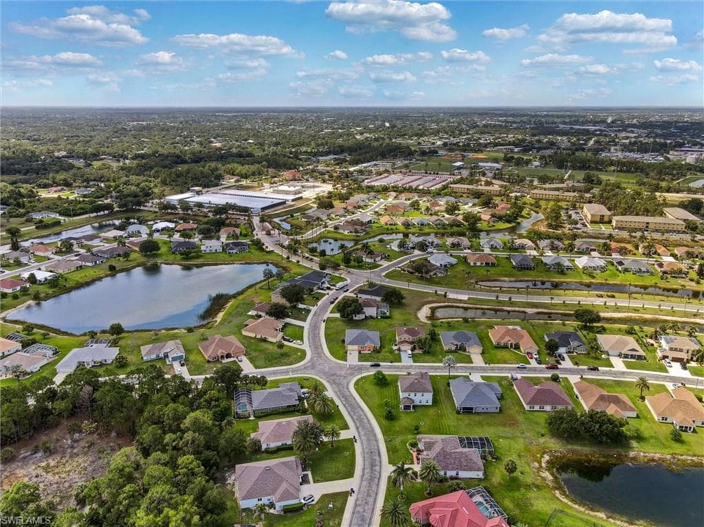 18330 Beauty Berry CT-47