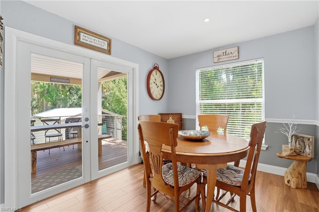 4210 Fulton CIR-11