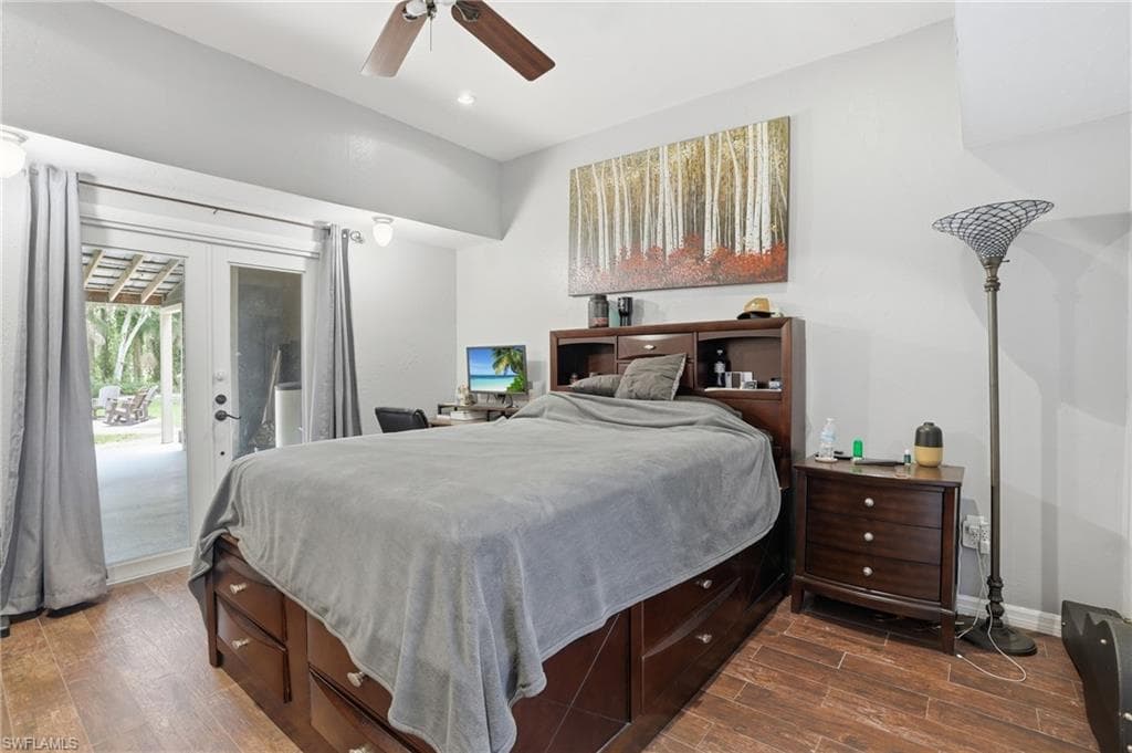 4210 Fulton CIR-21