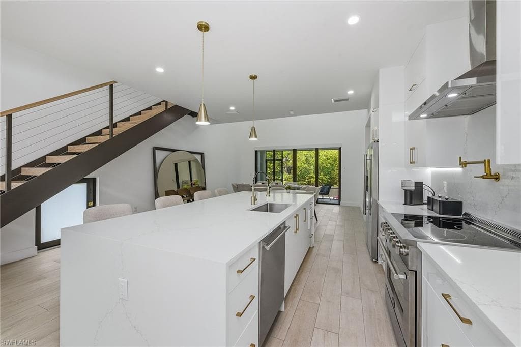 3400 Canal ST-8