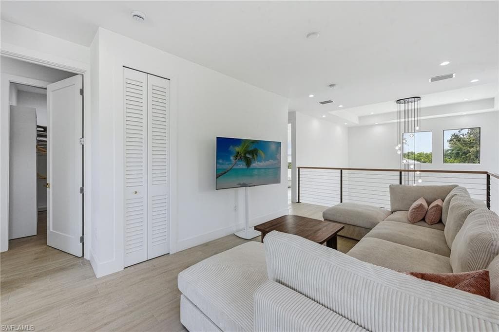 3400 Canal ST-23