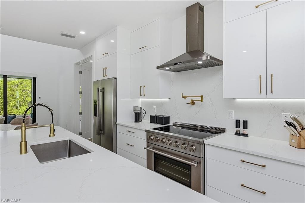 3400 Canal ST-9