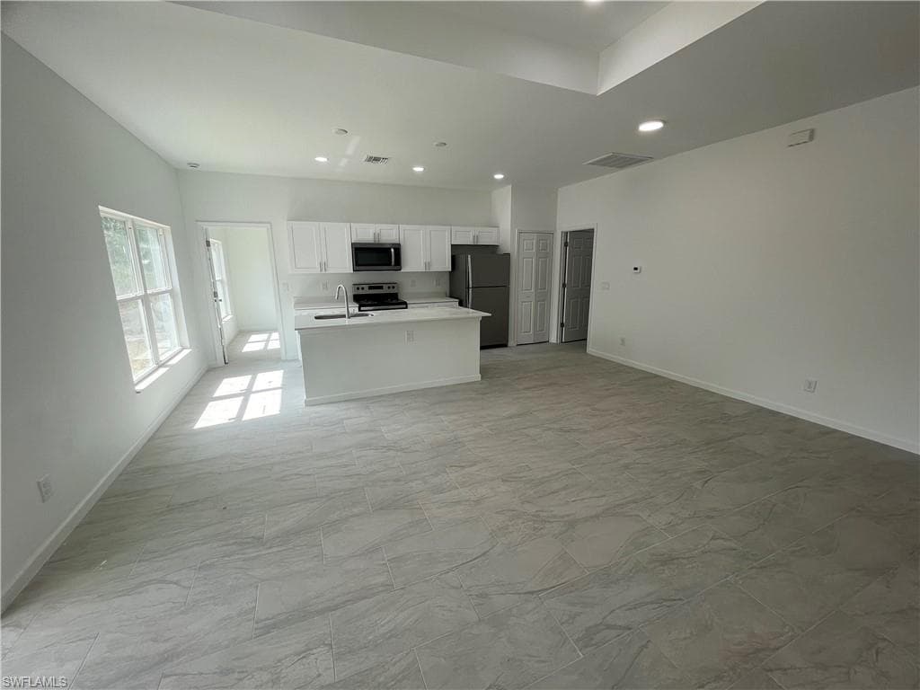 3013 64th ST W-9