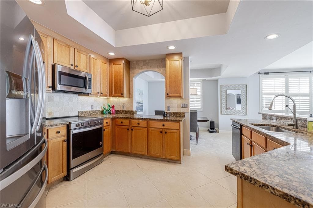 2090 W First ST E705-14