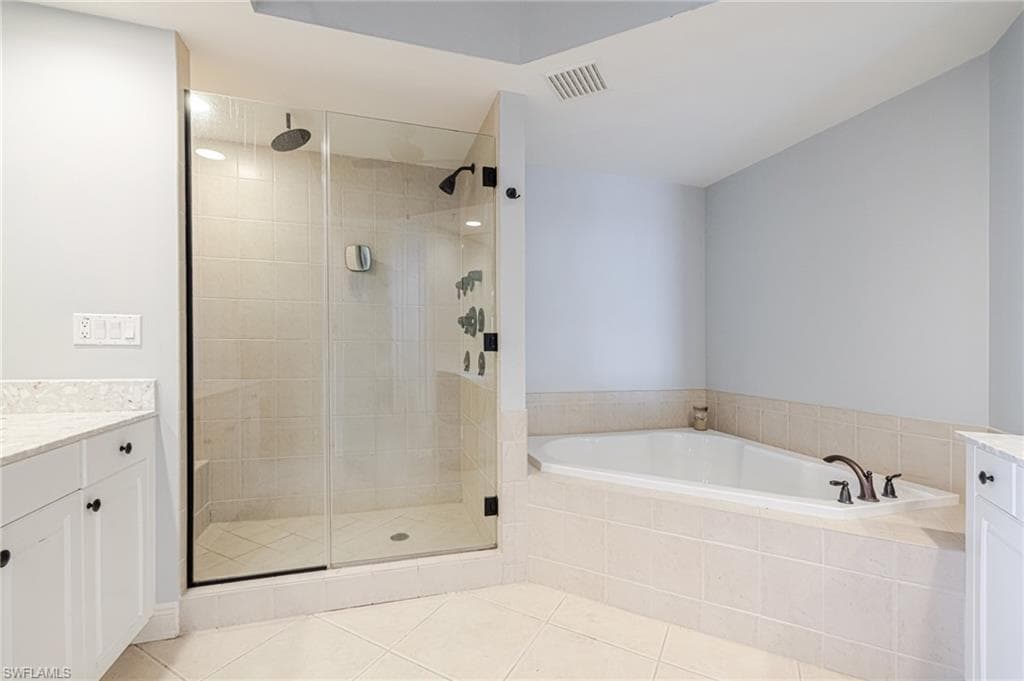 2090 W First ST E705-24