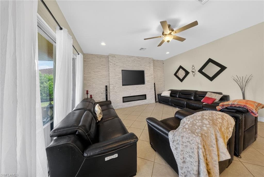 3330 Banyon Hollow LOOP-11