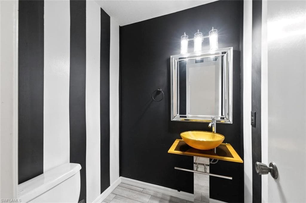 25500 Cockleshell DR 503-11