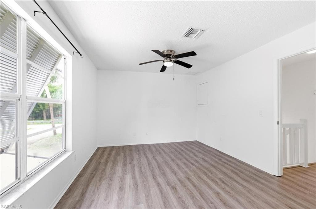 25500 Cockleshell DR 503-25