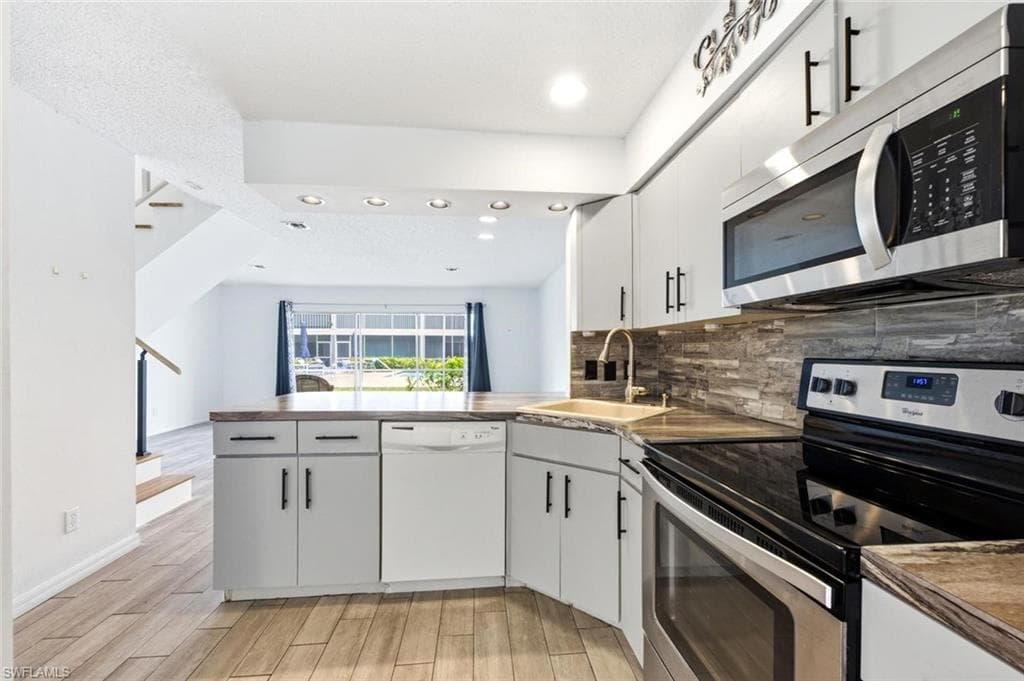25500 Cockleshell DR 503-10