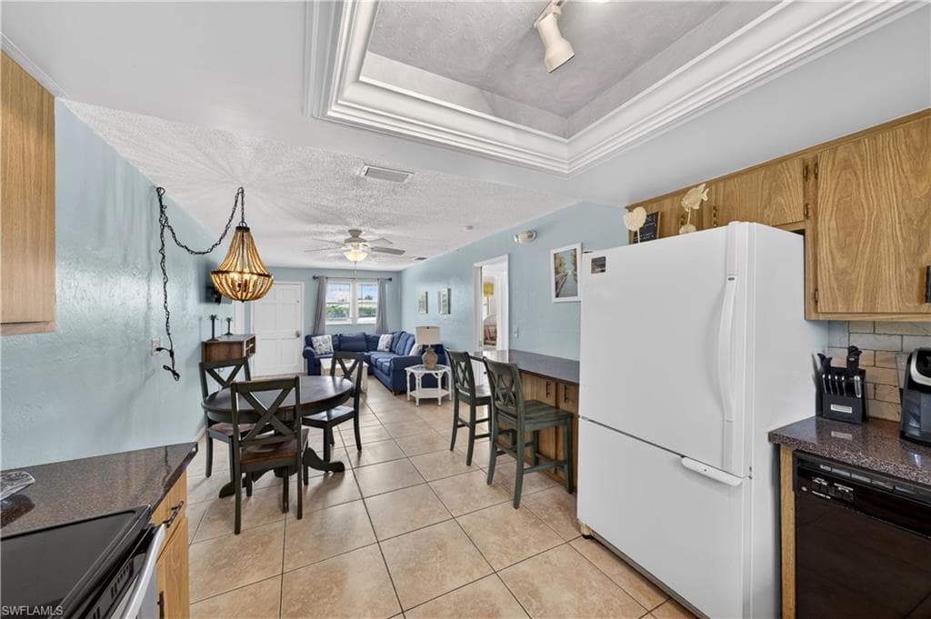 3188 Shell Mound BLVD-21