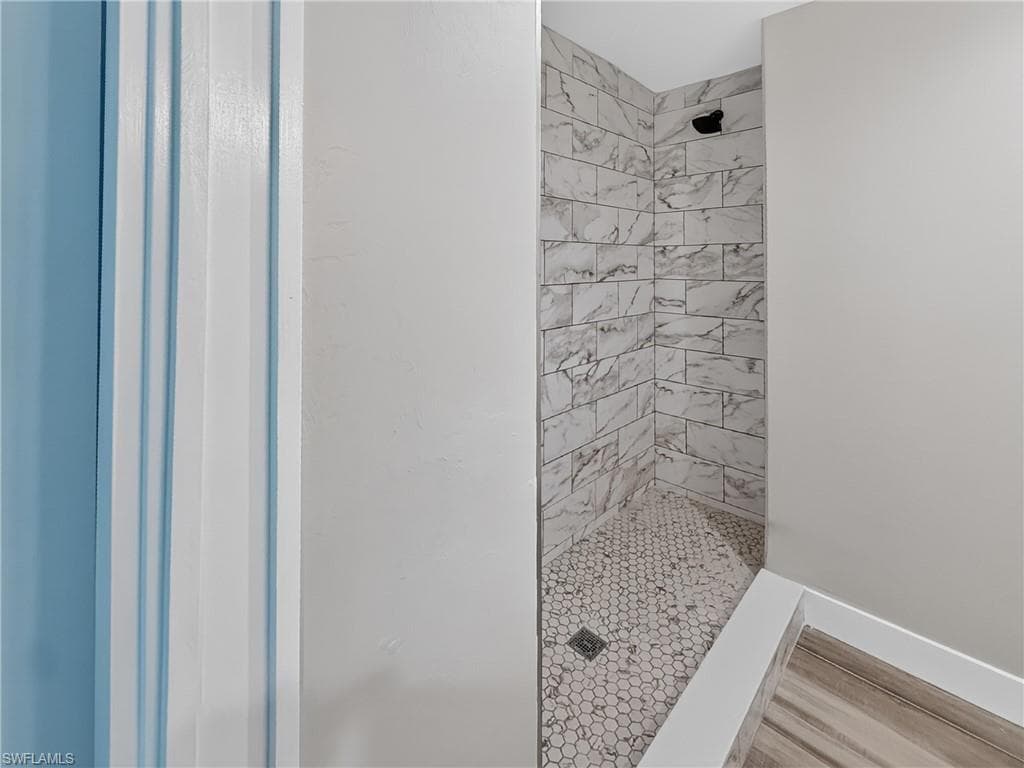 3188 Shell Mound BLVD-35