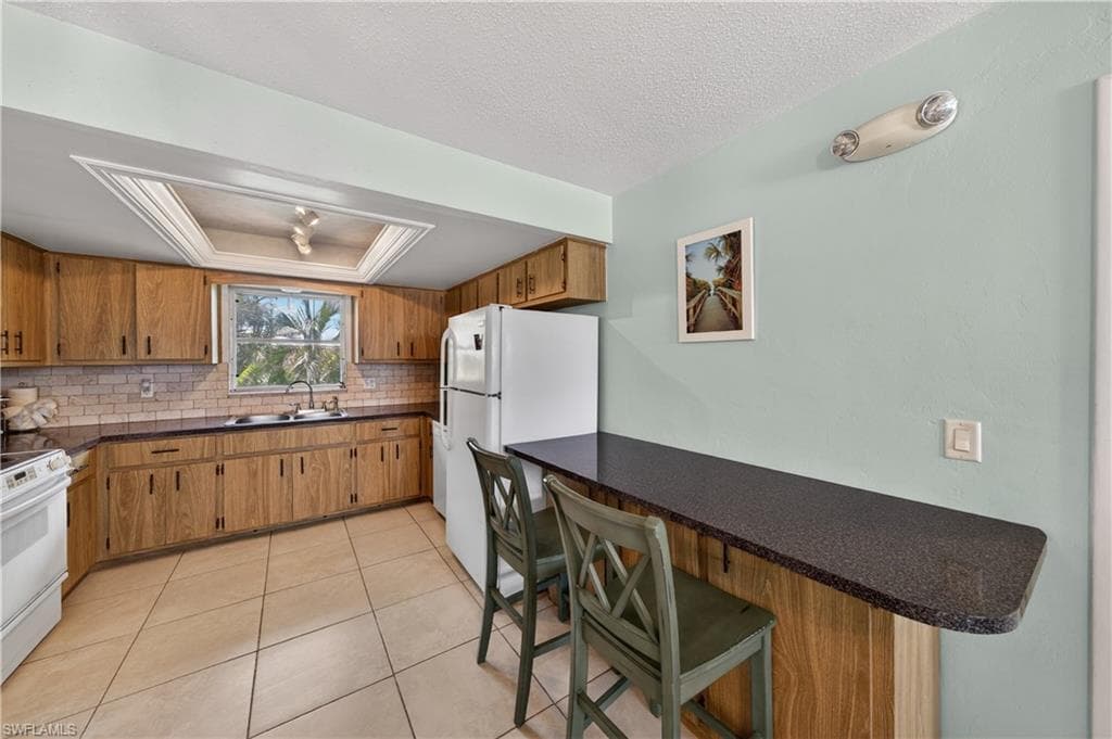 3188 Shell Mound BLVD-10