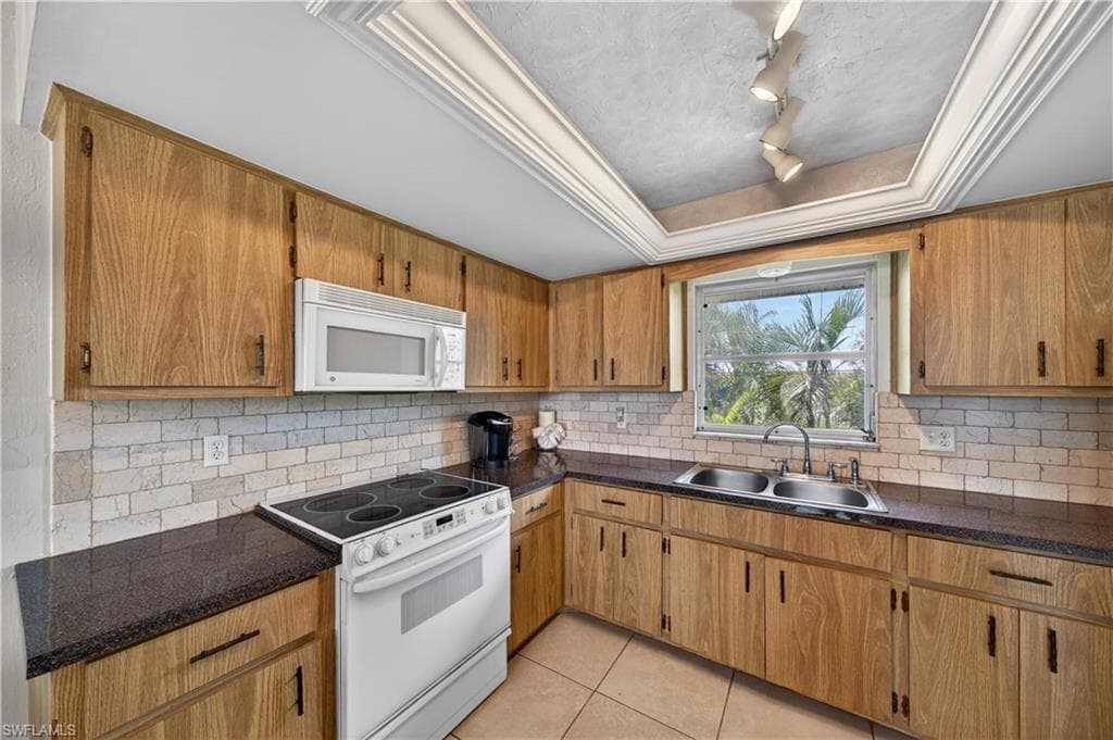 3188 Shell Mound BLVD-7