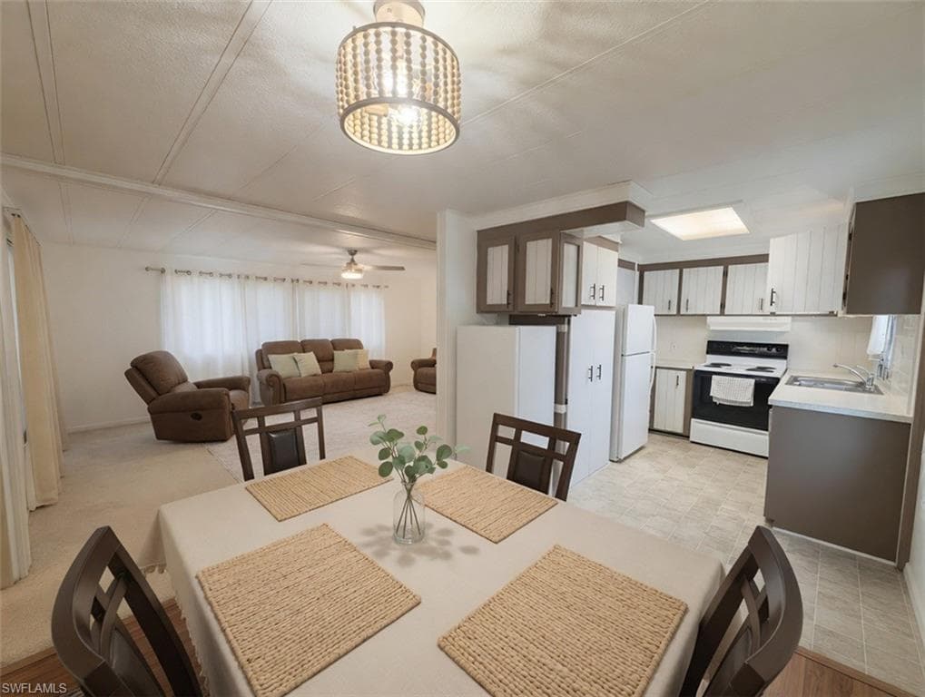 514 Blossom CT-2
