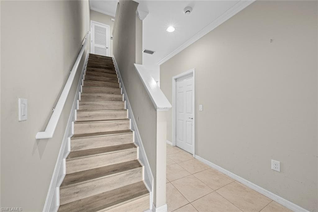 10864 Alvara WAY-22
