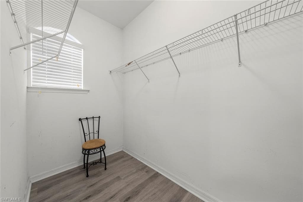 10864 Alvara WAY-35