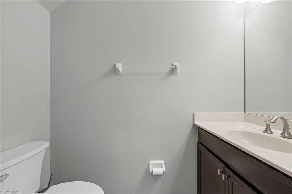 10864 Alvara WAY-8