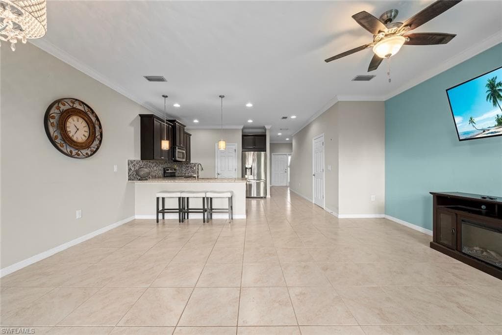 10864 Alvara WAY-17