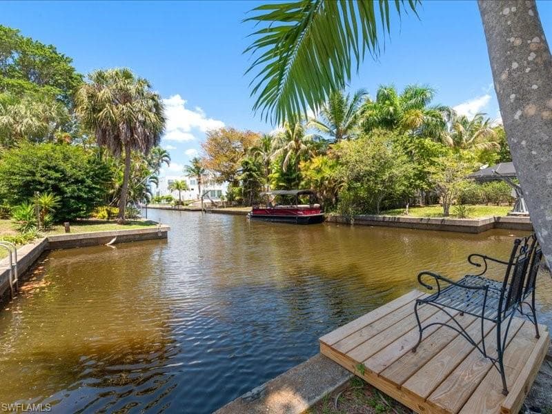 1229 Carlene AVE S-10