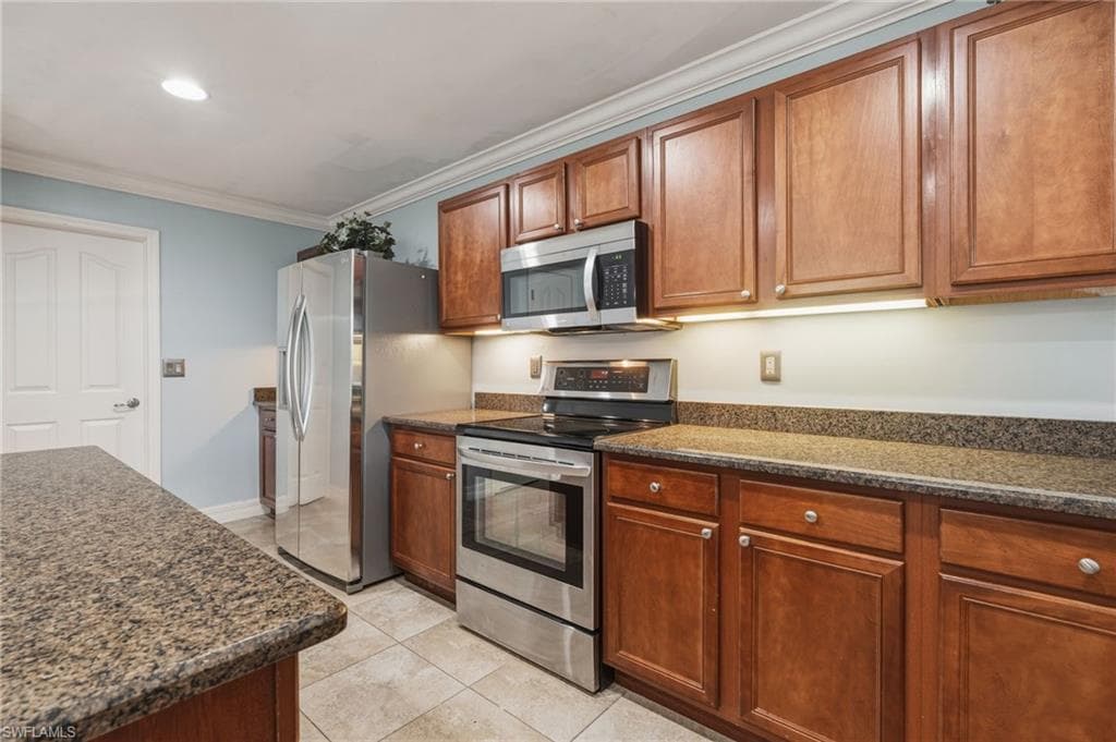 25134 Palisade RD-28