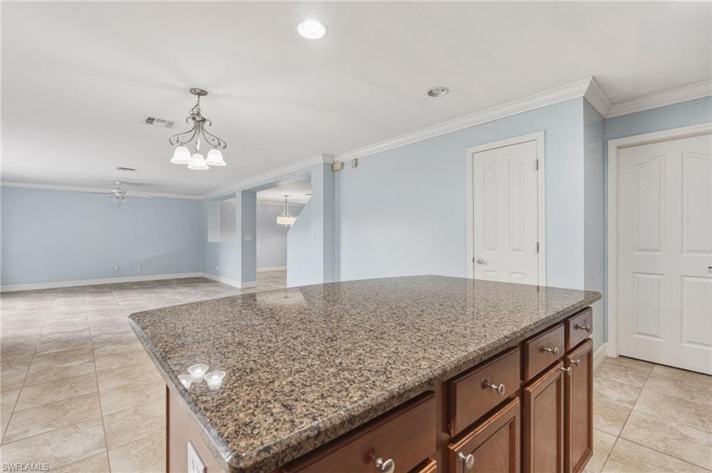 25134 Palisade RD-24