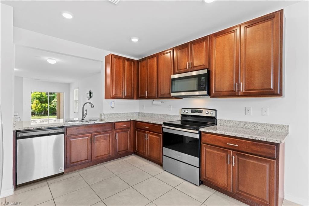 722 Hadley PL W-1