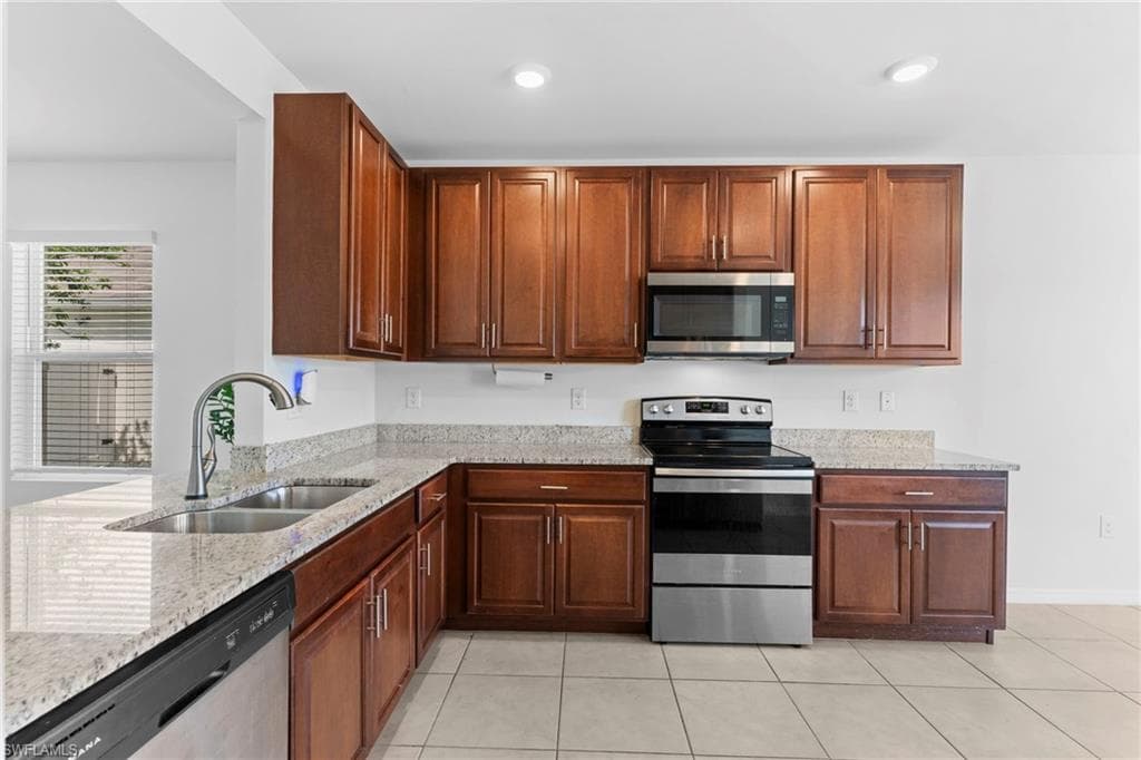 722 Hadley PL W-3