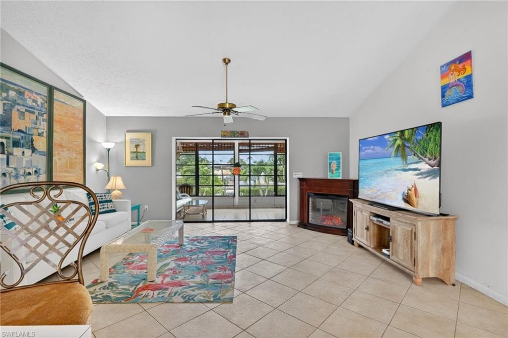5330 Genesee PKWY-9