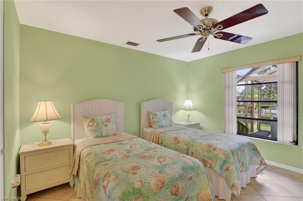 5330 Genesee PKWY-3