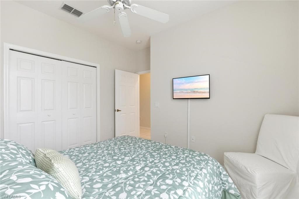 7685 Meadow Lakes DR 1301-21