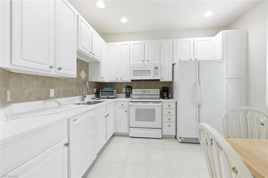 7685 Meadow Lakes DR 1301-8