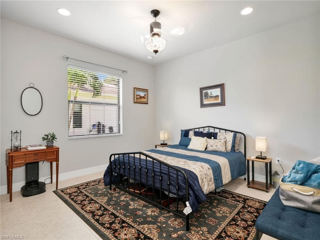 2756 Crystal WAY-16