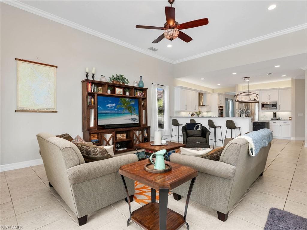 2756 Crystal WAY-25