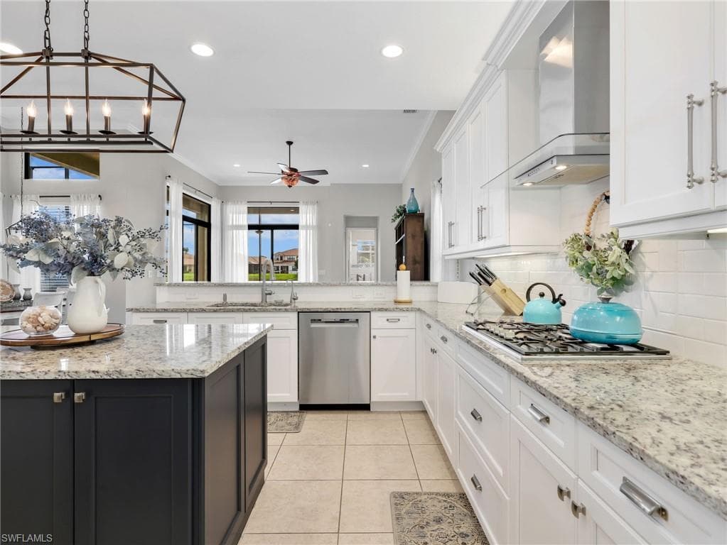 2756 Crystal WAY-21