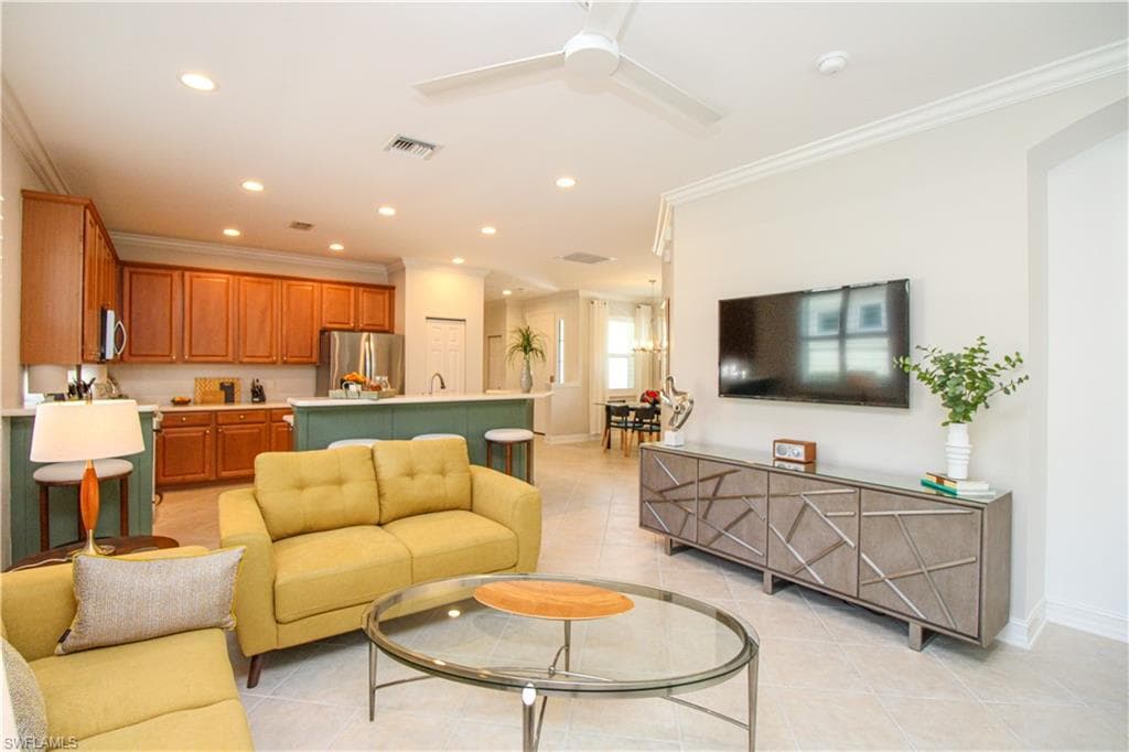1912 Tarpon Bay DR N-11