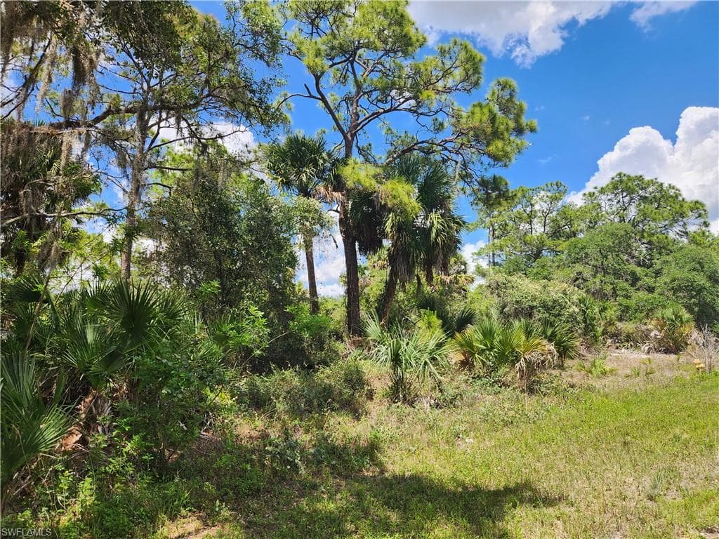636 Nassau CIR-2