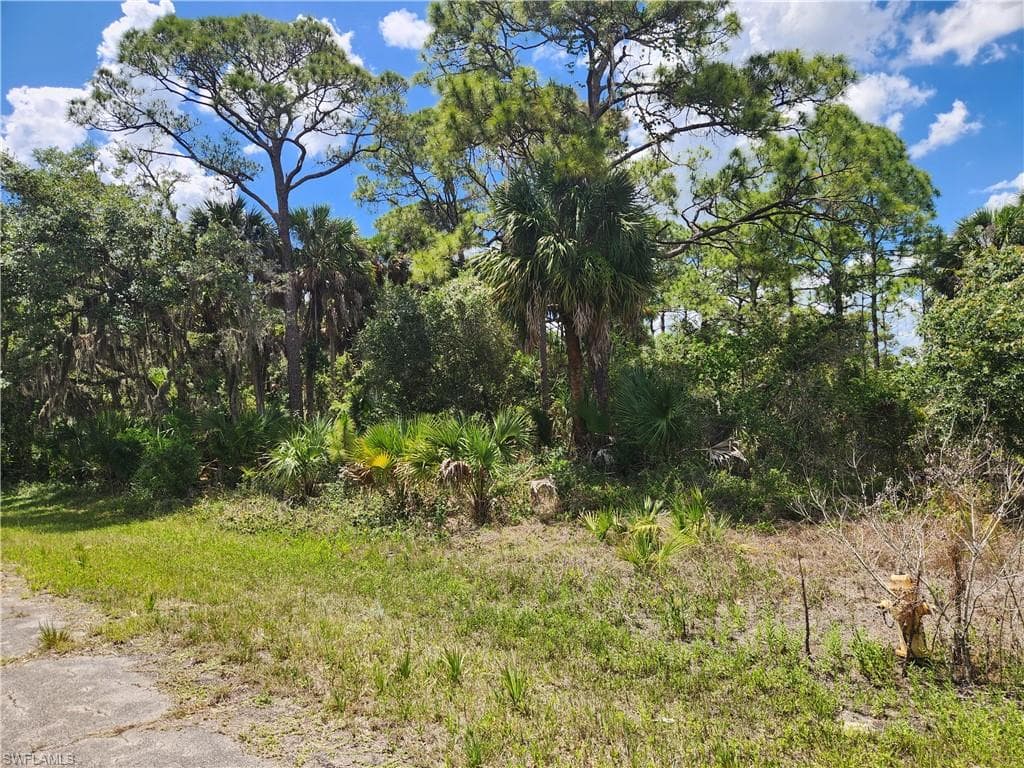 636 Nassau CIR-3