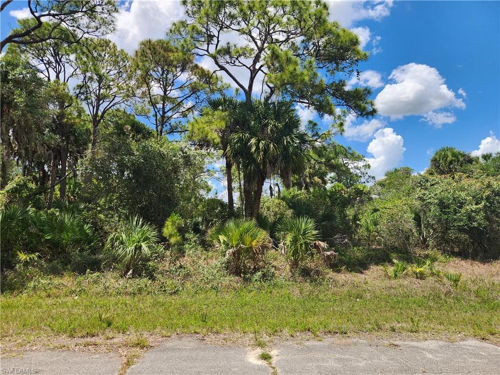 636 Nassau CIR-4