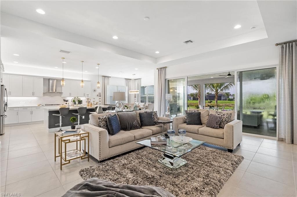 12177 Eucalyptus WAY-3