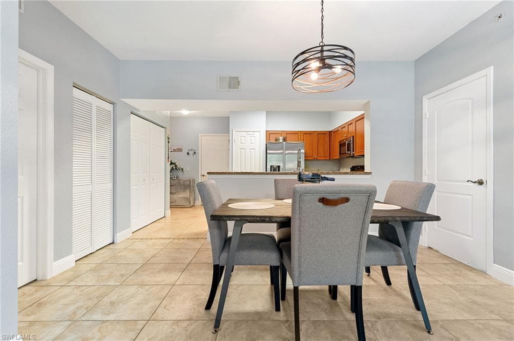 20140 Estero Gardens CIR 104-5