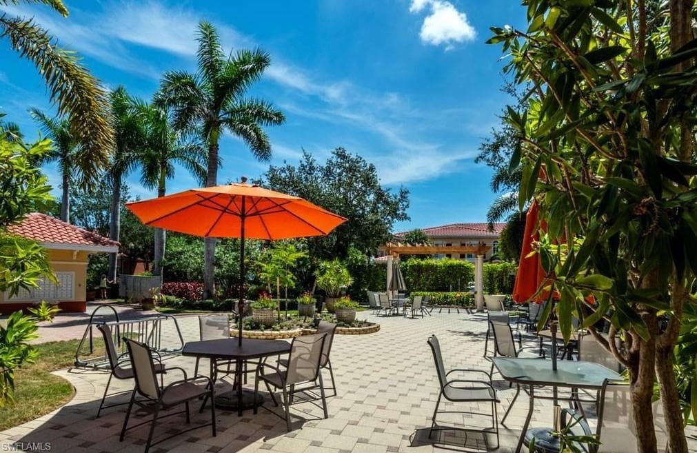 20140 Estero Gardens CIR 104-21