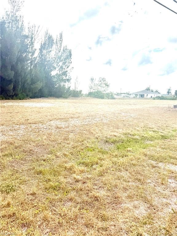 3644 NE 9th PL-6