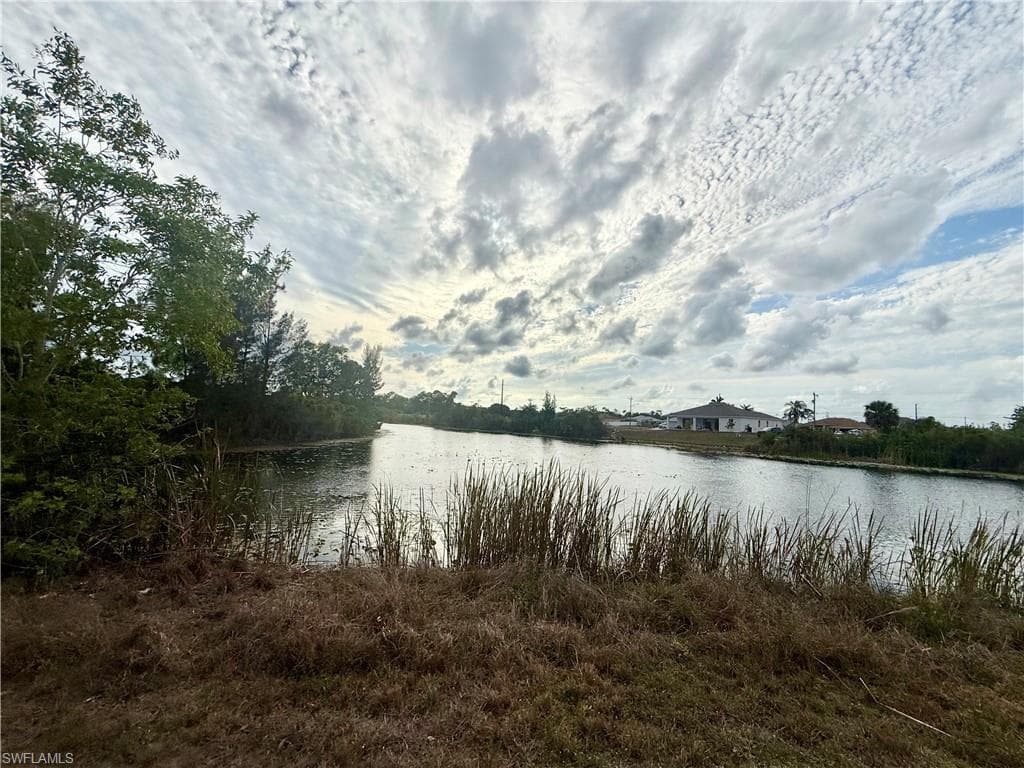 3644 NE 9th PL-7