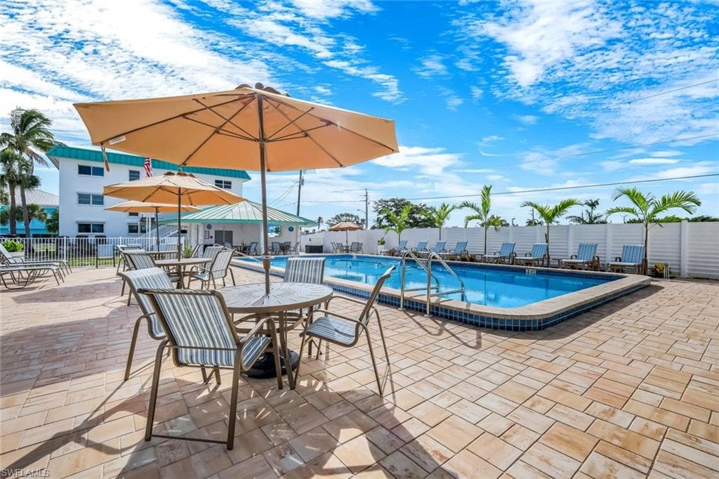 6500 Estero BLVD C113-5