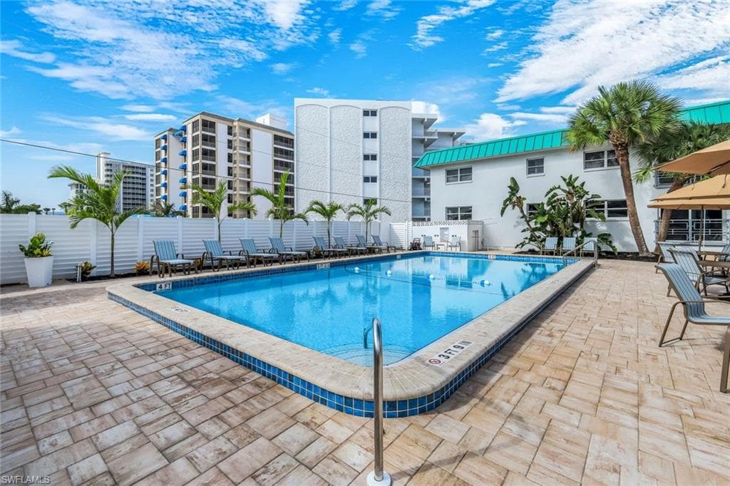 6500 Estero BLVD C113-27