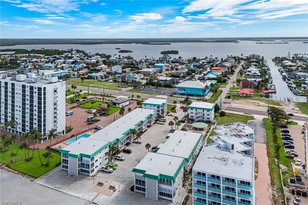 6500 Estero BLVD C113-4