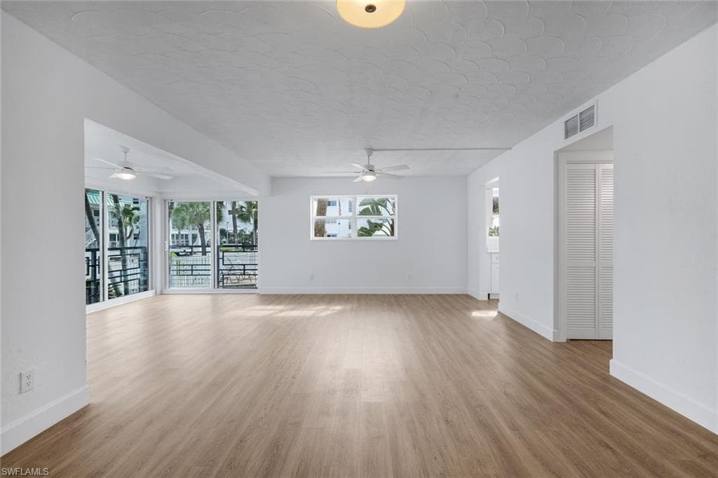 6500 Estero BLVD C113-9
