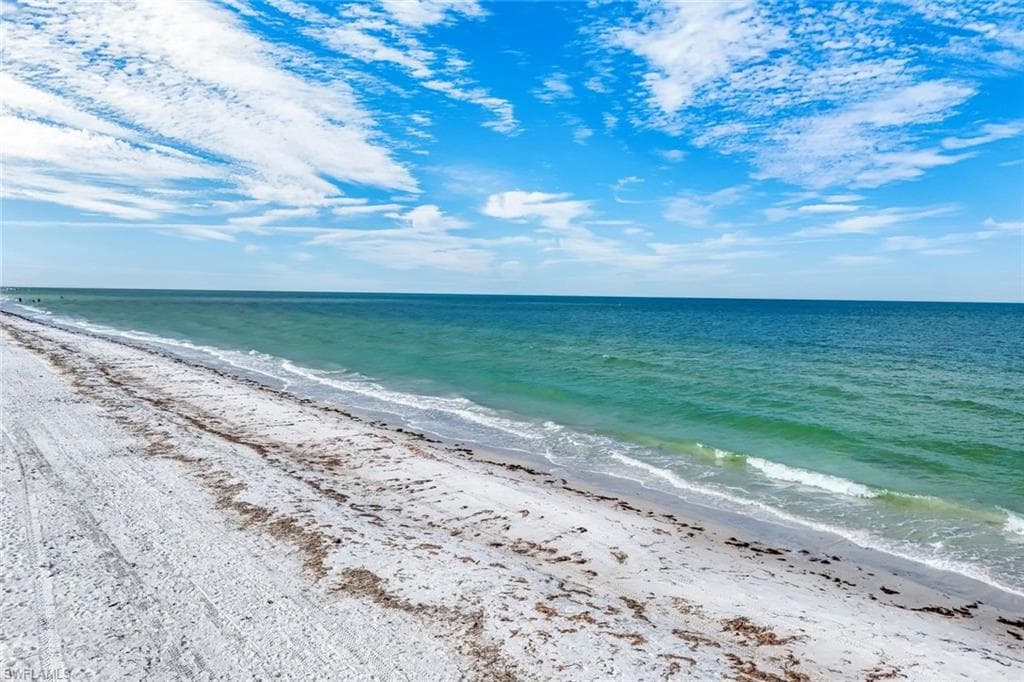 6500 Estero BLVD C113-30